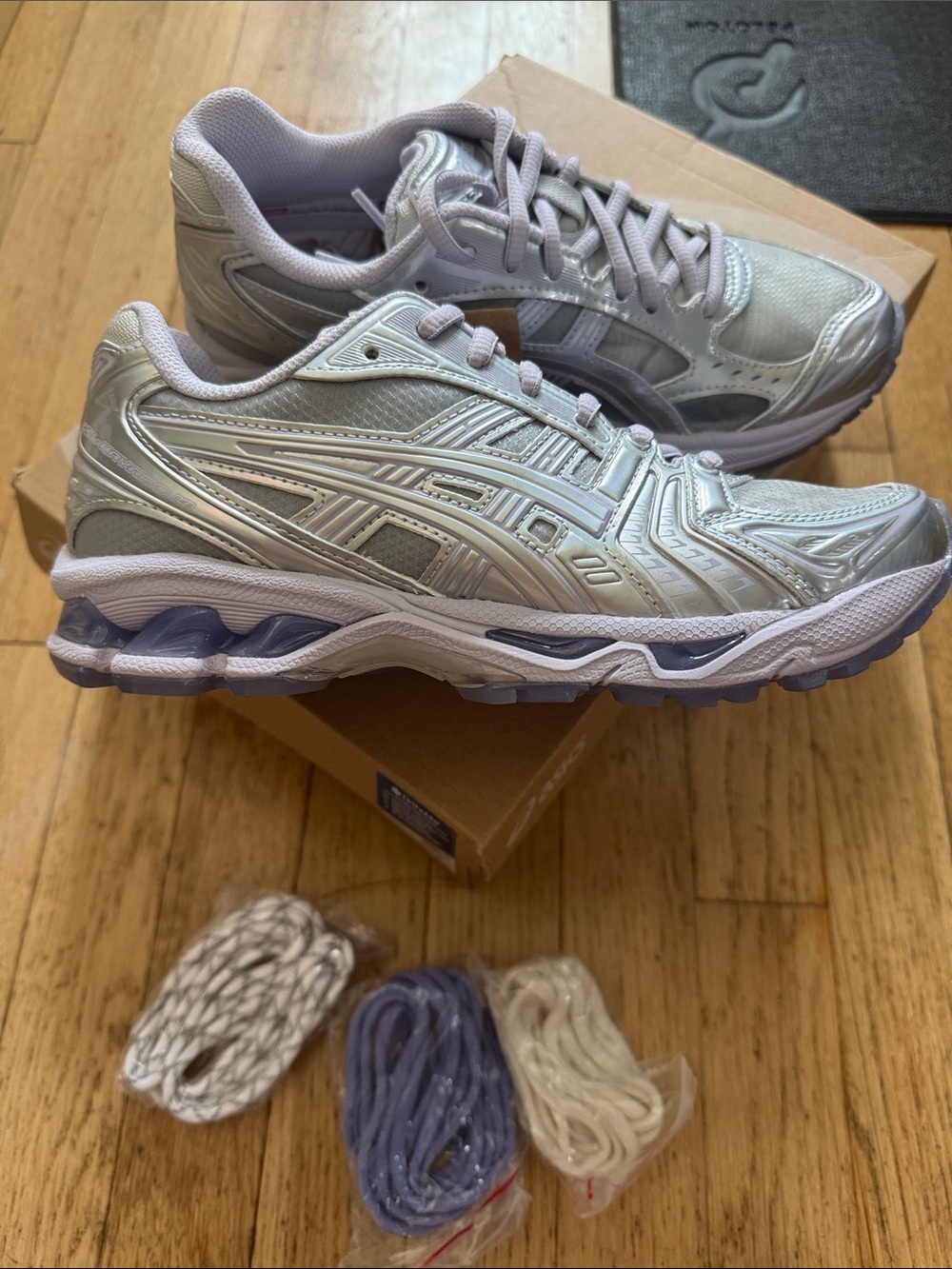 KITH x MARVEL women’s 6.5 men’s 5 asics gel KAYANO - Picture 2 of 8